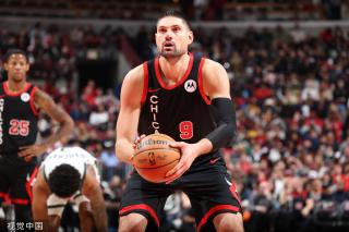 的赛场上 的赛场上