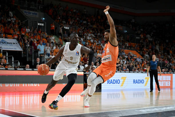 对球队与球 对球队与球