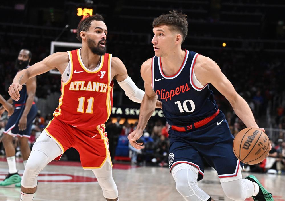 “NBA季后赛首轮对阵出炉，湖人对阵勇士引关注”.